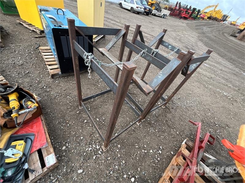  Quantity of (2) Material Rack Construcción - Otros