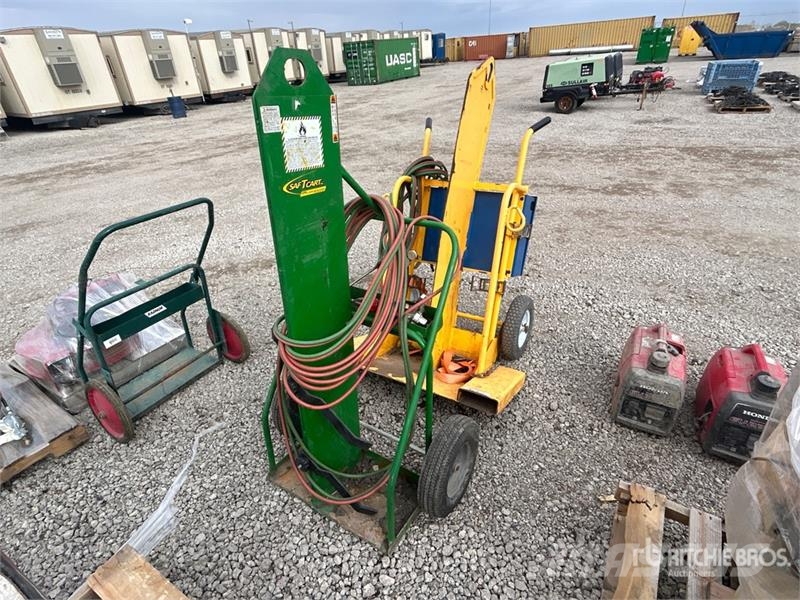 Quantity of (2) Oxy-Acetylene Torch Stands Outros componentes
