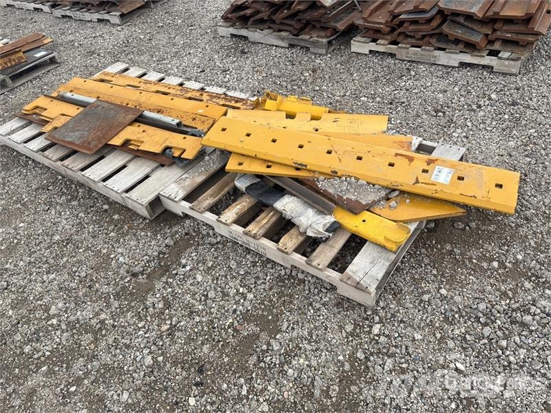  Quantity of (2) Pallets of Cutting Edge معدات النقل - غير ذلك