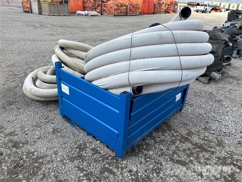  Quantity of (2) Pallets of 4 inch Hose Otros componentes