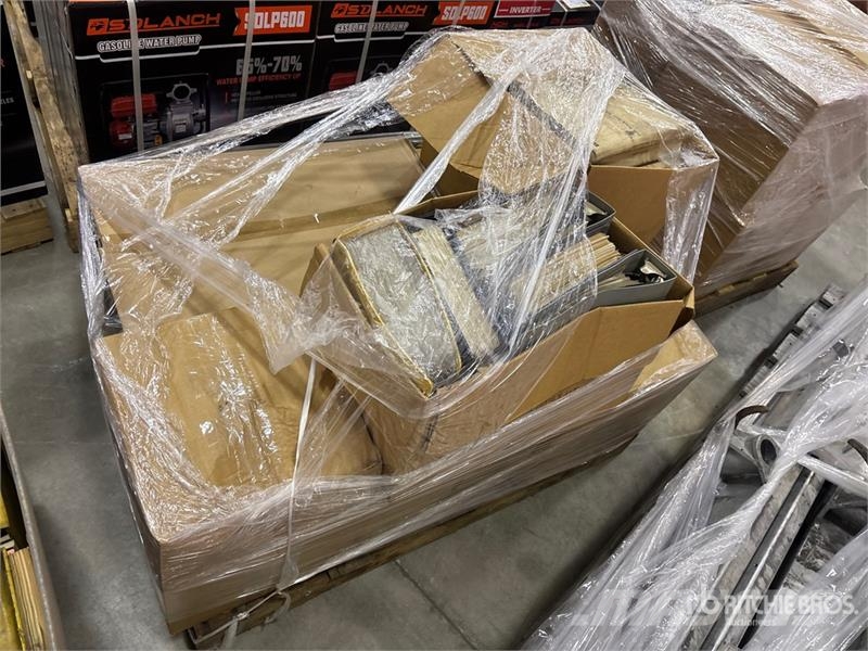  Quantity of (2) Pallets of Vintage Cat Parts and S مكونات أخرى