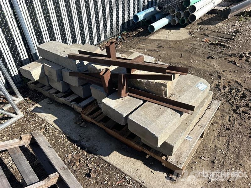  Quantity of (2) Pallets of Concrete Pavers المصاعد والرافعات المادية