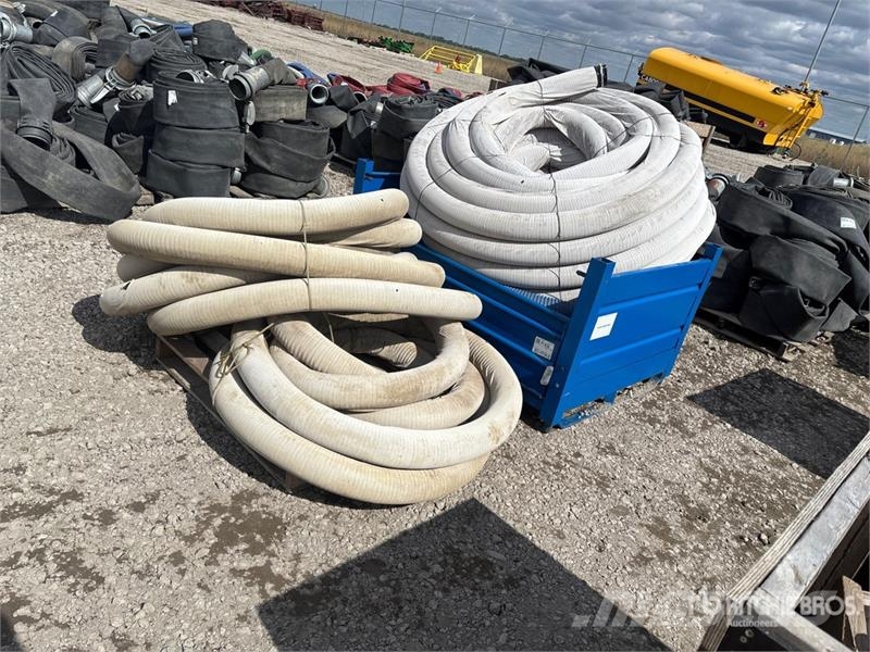  Quantity of (2) Pallets of 4 inch Hose Otros componentes