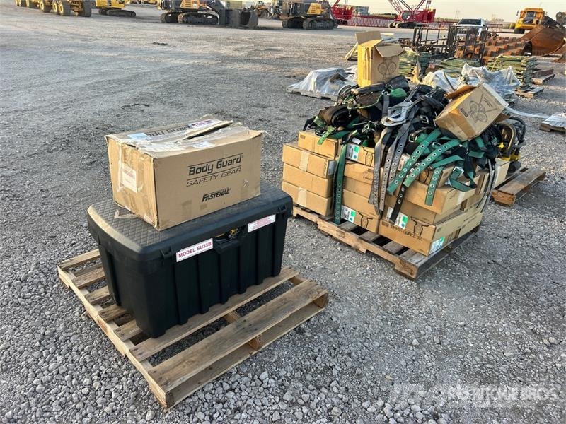 Quantity of (2) Pallets of Safety Supplies Drugi deli