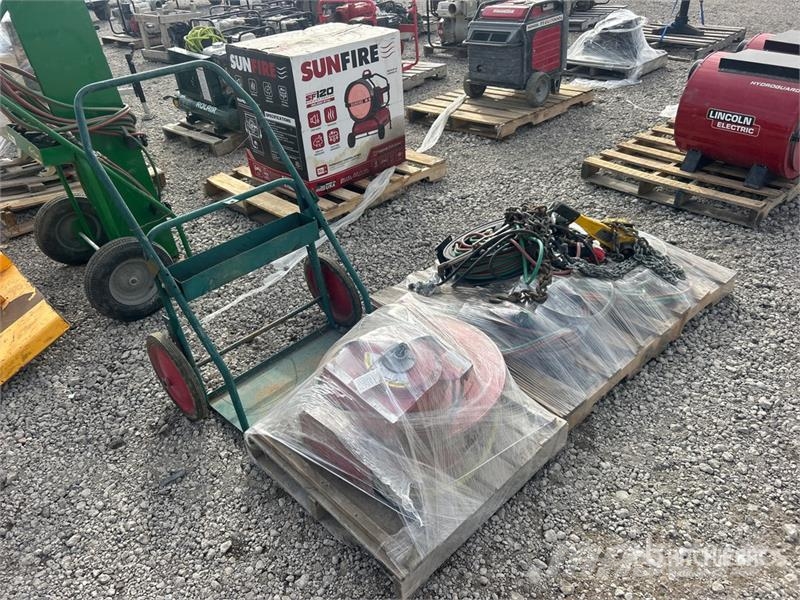 Quantity of (2) Pallets of Oxy-Acetylene Parts 농기계 - 기타