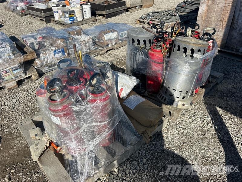  Quantity of (2) Pallets of Sprayers and Heaters مكونات أخرى