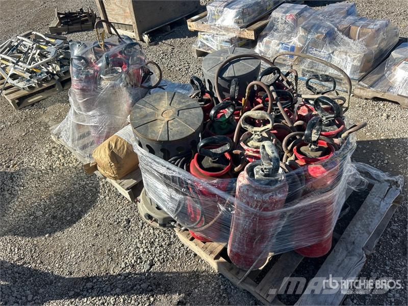  Quantity of (2) Pallets of Sprayers and Heaters مكونات أخرى