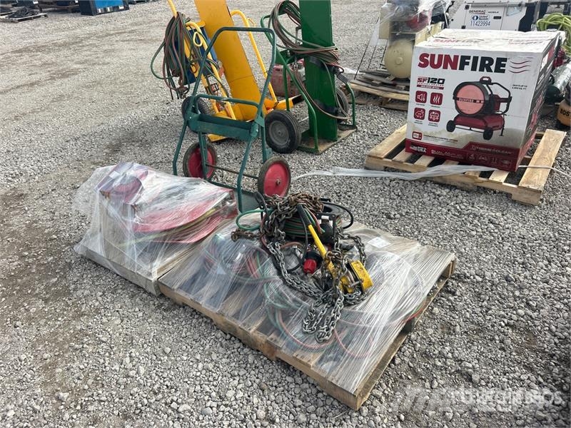 Quantity of (2) Pallets of Oxy-Acetylene Parts 농기계 - 기타