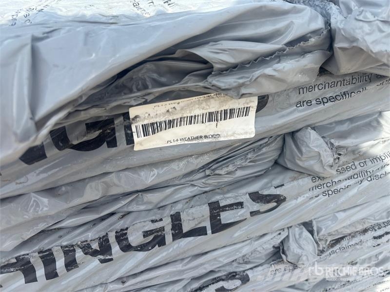 Quantity of (2) Pallets of Mixed Roofing Shingles Treuils, palans et monte-charge