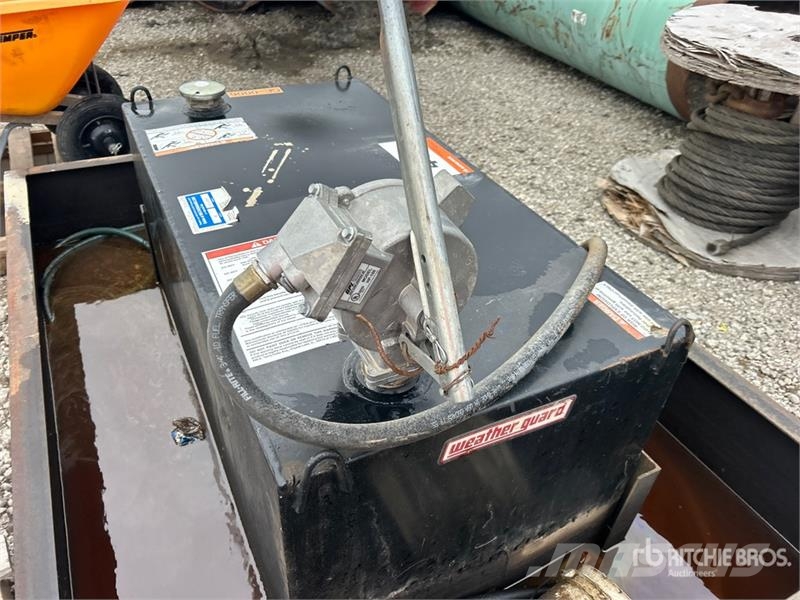 Quantity of (2) Skid Mounted Steel Diesel Fuel Tan Баки для топлива и присадок