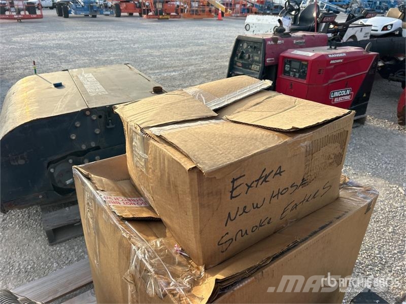 Quantity of (2) Smoke Extractors Entreprenør - Andet