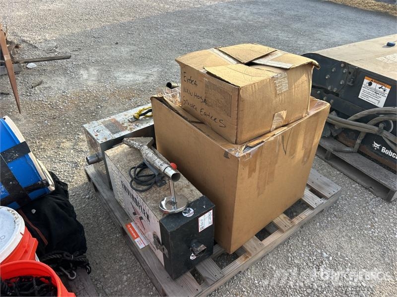 Quantity of (2) Smoke Extractors Entreprenør - Andet