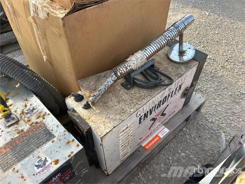 Quantity of (2) Smoke Extractors Entreprenør - Andet