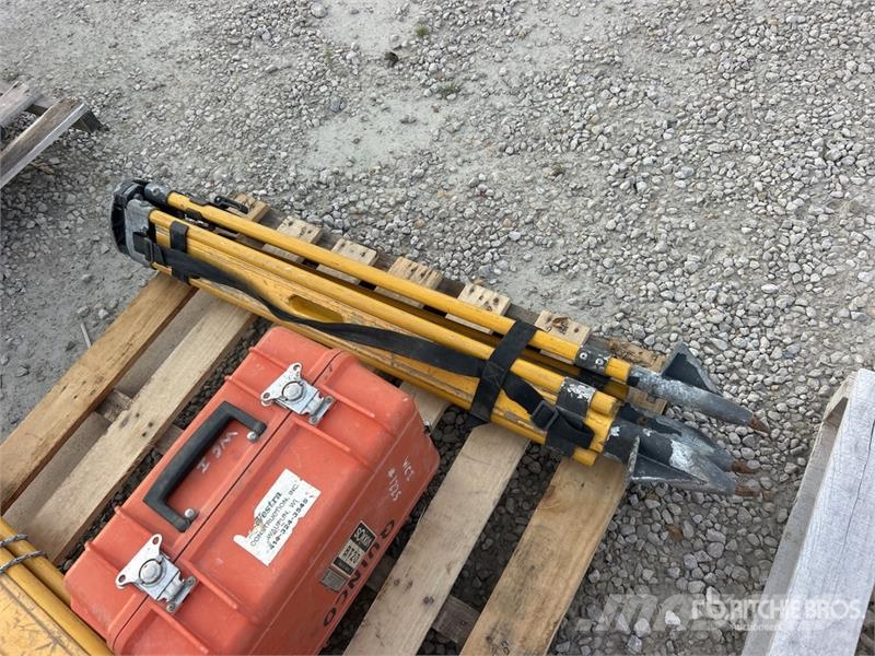 Quantity of (2) Sokkia BT20 Survey Transit Drugi deli