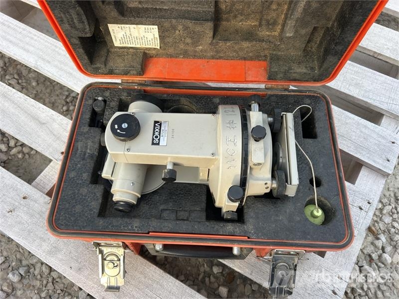 Quantity of (2) Sokkia BT20 Survey Transit Drugi deli