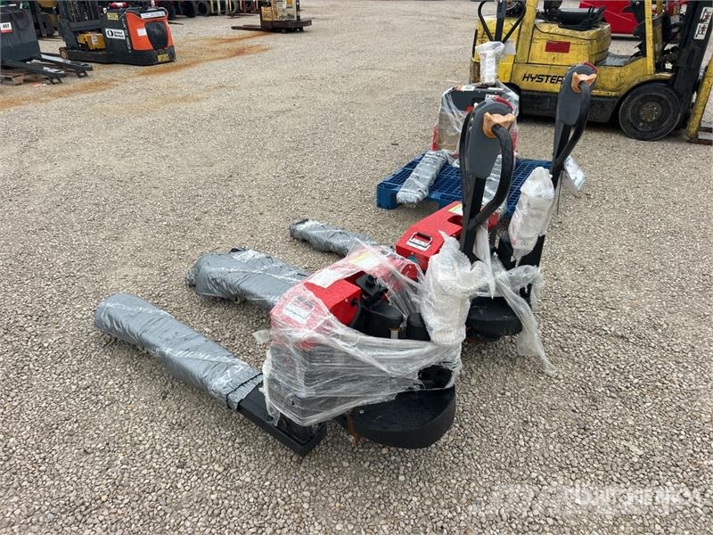  Quantity of (2)  STARVOX 6600 lb Electric Pallet J Jekketralle