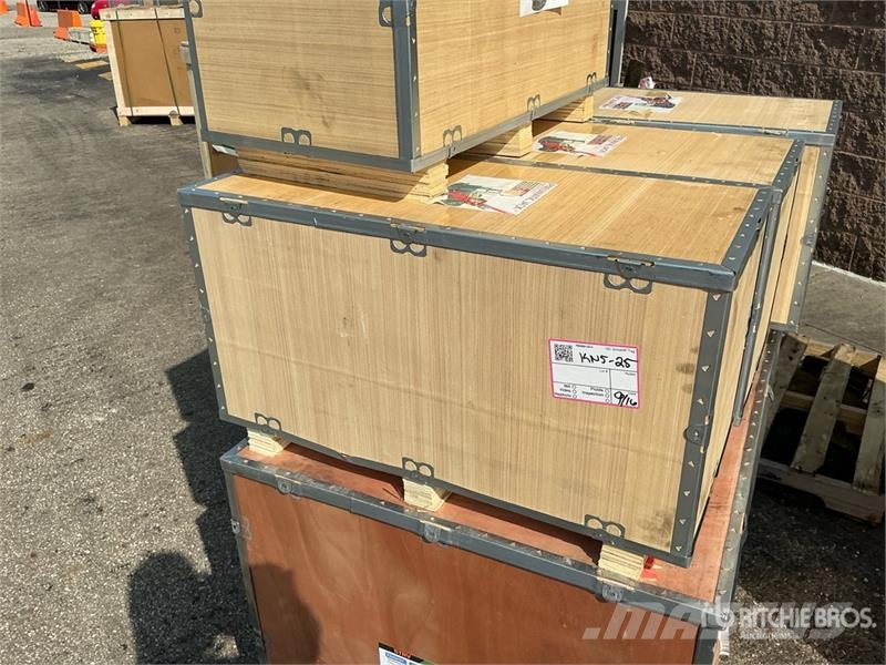 Quantity of (2) STARVOX JB80T 80 ton Pneumatic/Hy Muu