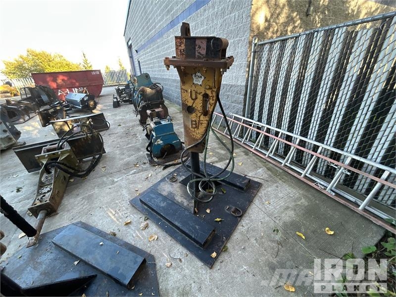 Quantity of (2) UB UB302 Q/C With storage stand Hy Hammers / Breakers