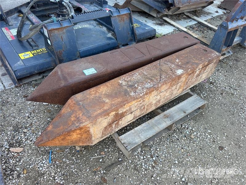 Quantity of (2) Water Pump Drainage Casing Vízpumpák