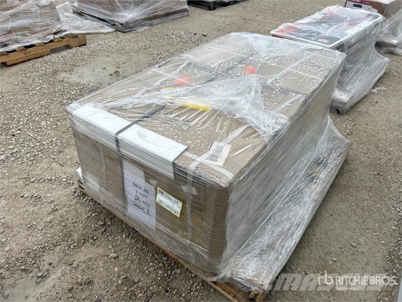 Quantity of (2) Whirlpool Air Conditioner Equipos de fundido