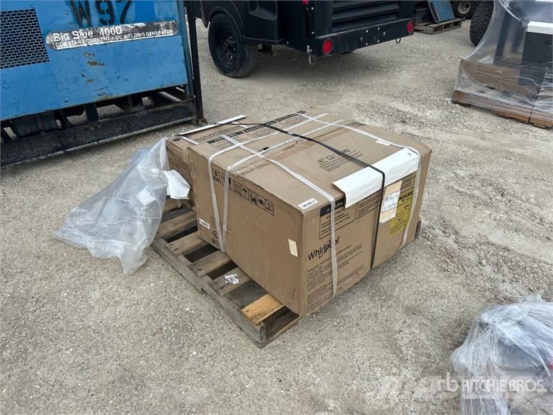 Quantity of (2) Whirlpool 10000/6000 BTU Air Condi Dispositivi di riscaldamento / scongelamento
