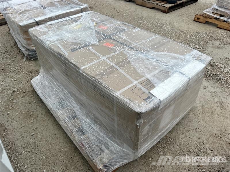 Quantity of (2) Whirlpool Air Conditioner Equipos de fundido
