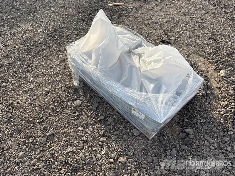  Quantity of (20) Boxes of 5/8 in x 8 in Anchor Bol Montacargas y elevadores de material