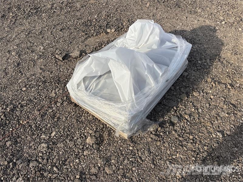  Quantity of (20) Boxes of 5/8 in x 8 in Anchor Bol Montacargas y elevadores de material