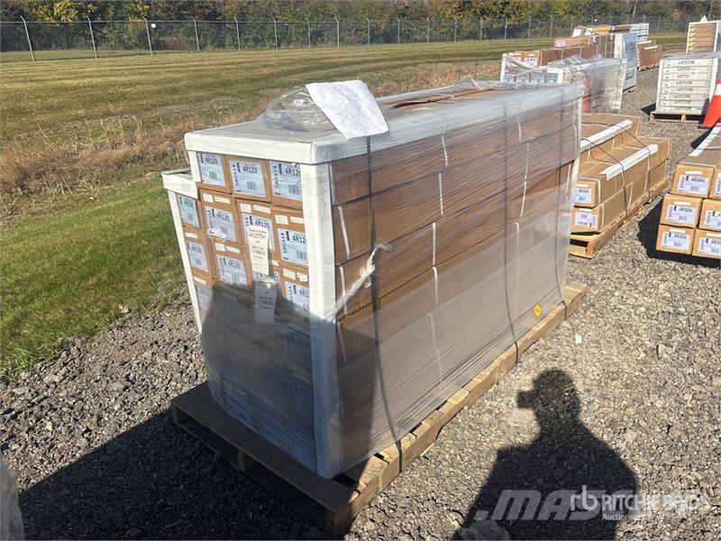  Quantity of (23) Soft Rolling Tonneau Cover (Unuse Transportes - Outros
