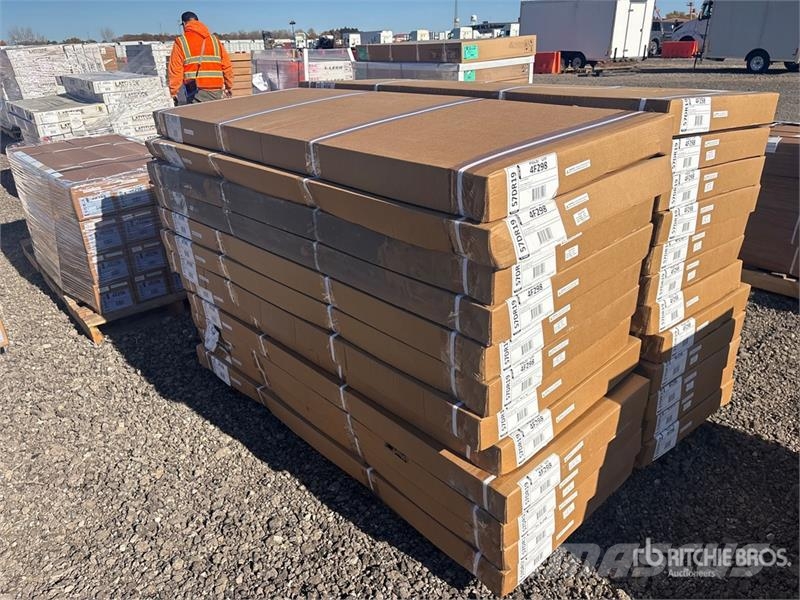  Quantity of (24) Soft Folding Tonneau Cover (Unuse Transportes - Outros
