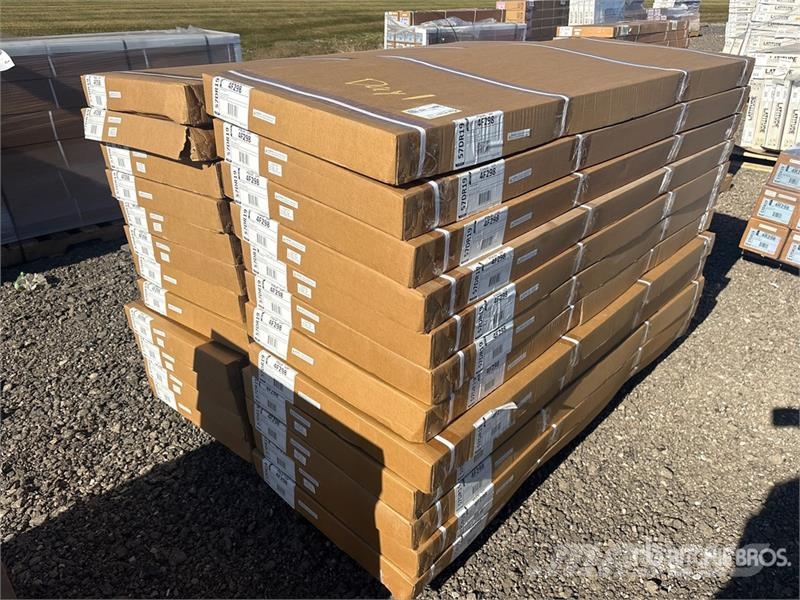  Quantity of (24) Soft Folding Tonneau Cover (Unuse Transportes - Outros
