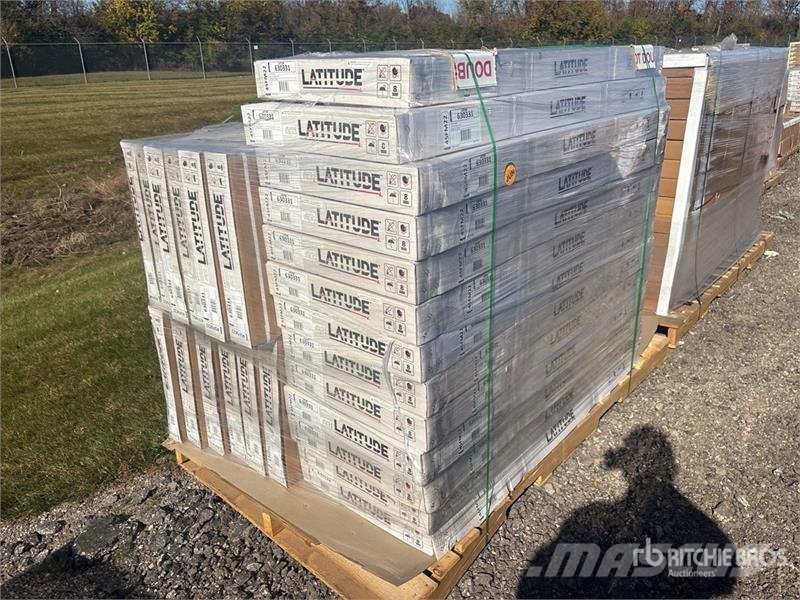  Quantity of (25) Leer Latitude Soft Folding Tonnea Transportes - Outros
