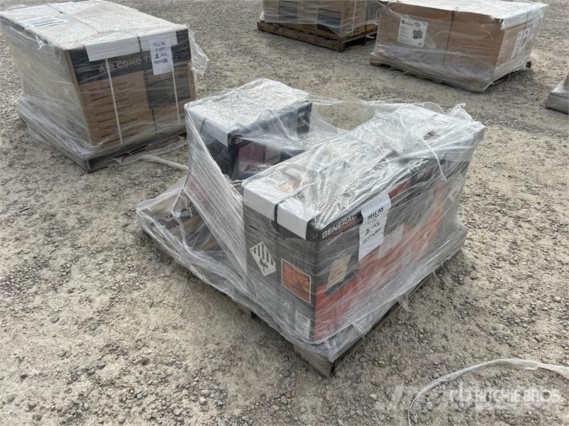  Quantity of (3) 2000 Portable Power Station Otros componentes