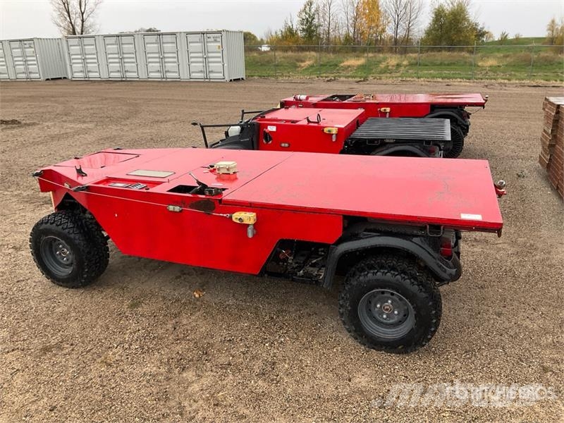  Quantity of (3) 4x4 Wire Puller Utility Vehicle ماكينات منفعة عامة