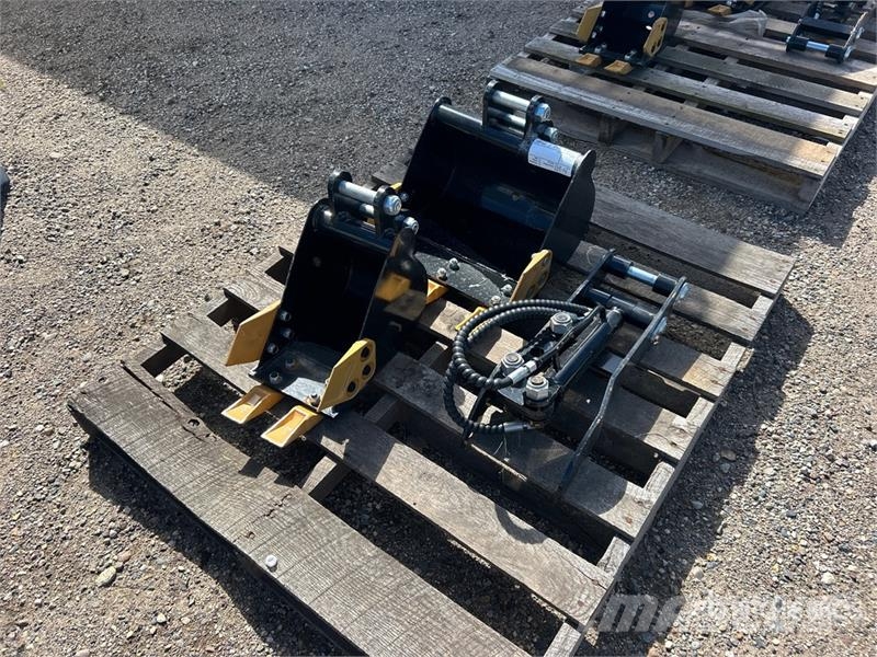 Quantity of (3) Mini Excavator Attachments (Unuse Otros componentes