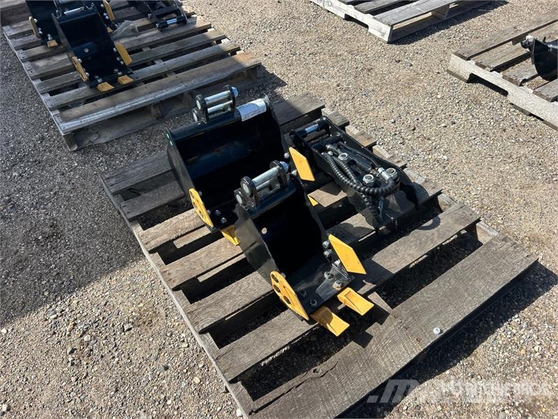 Quantity of (3) Mini Excavator Attachments (Unuse Otros componentes