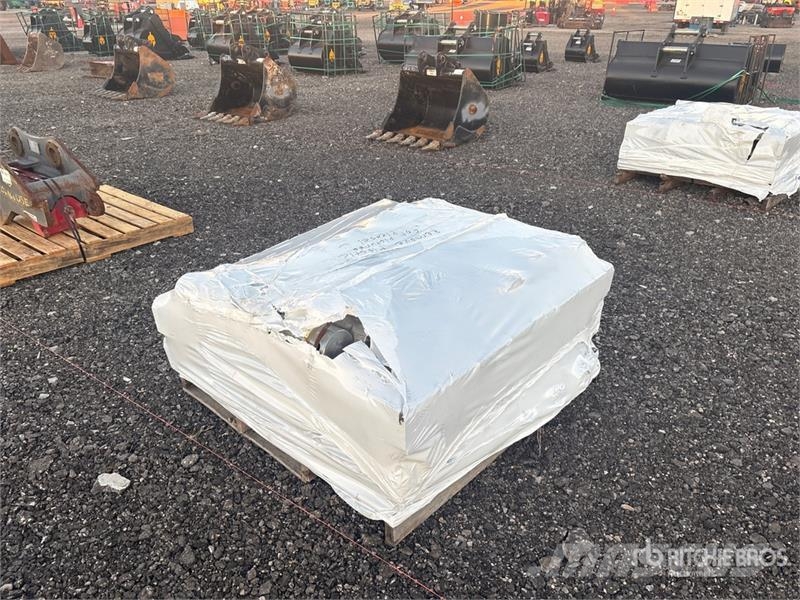 Quantity of (3) Pallets of Various Soft Pins Outros componentes