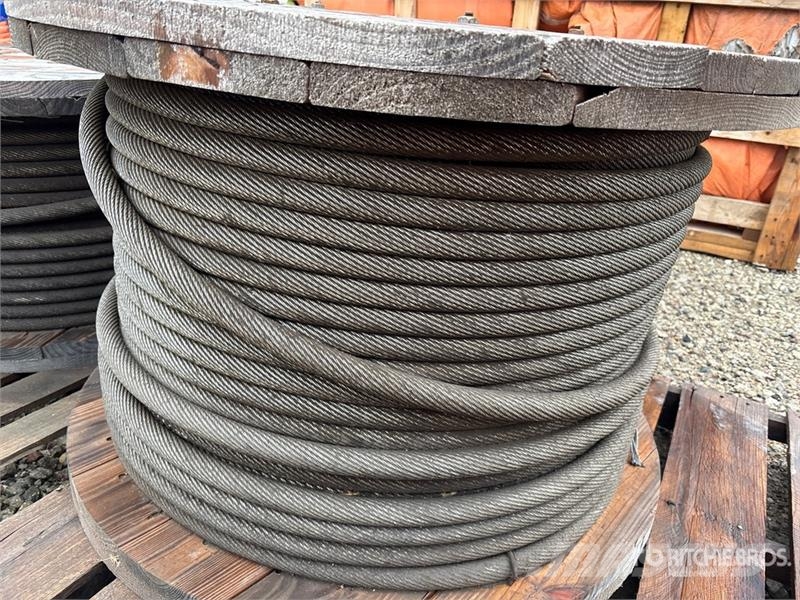  Quantity of (3) Reels of Cable Outros componentes