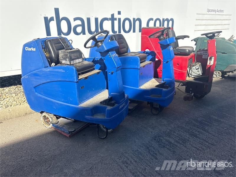  Quantity of (3) Ride-On Floor Scrubber مقطورات أخرى