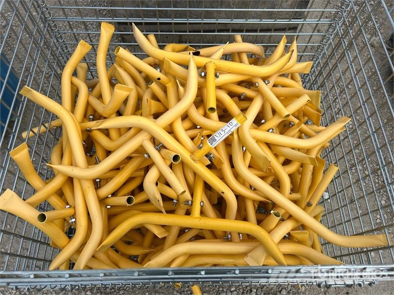 Quantity of (3) Wrought Iron Livestock Gate 其他畜牧業機械和配件