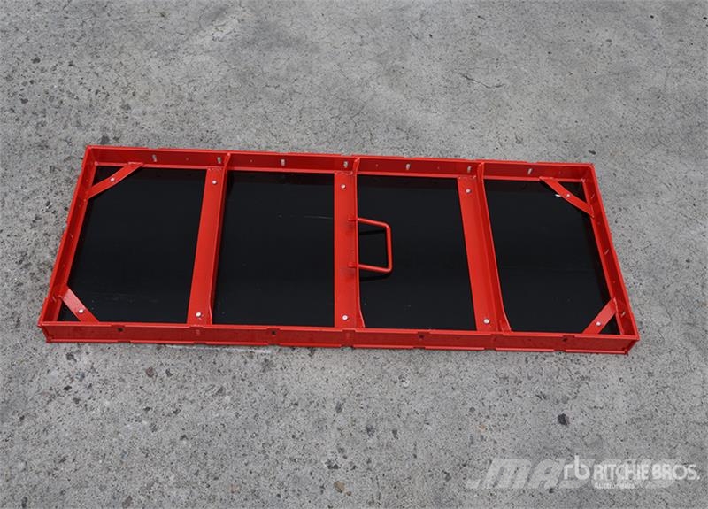  Quantity of (30)  KJ K1504 1 ft 6 in x 4 ft Steel  Betona maisītājs