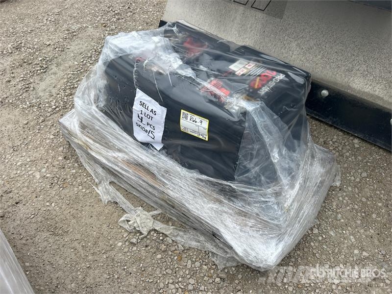  Quantity of (4) 1 Gauge 25 ft Heavy Duty Booster C Outros componentes