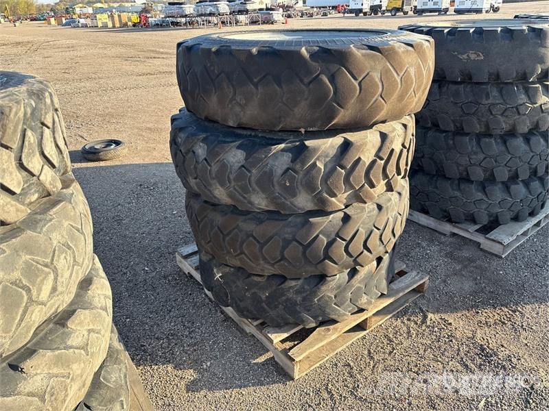  Quantity of (4) 13.00-28 Tires Tyres, wheels and rims