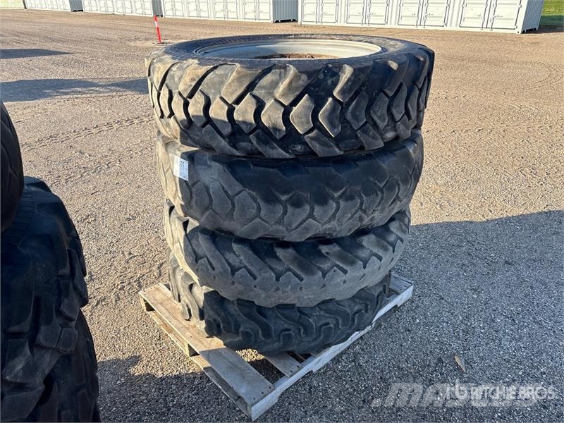  Quantity of (4) 13.00-28 Tires Tyres, wheels and rims