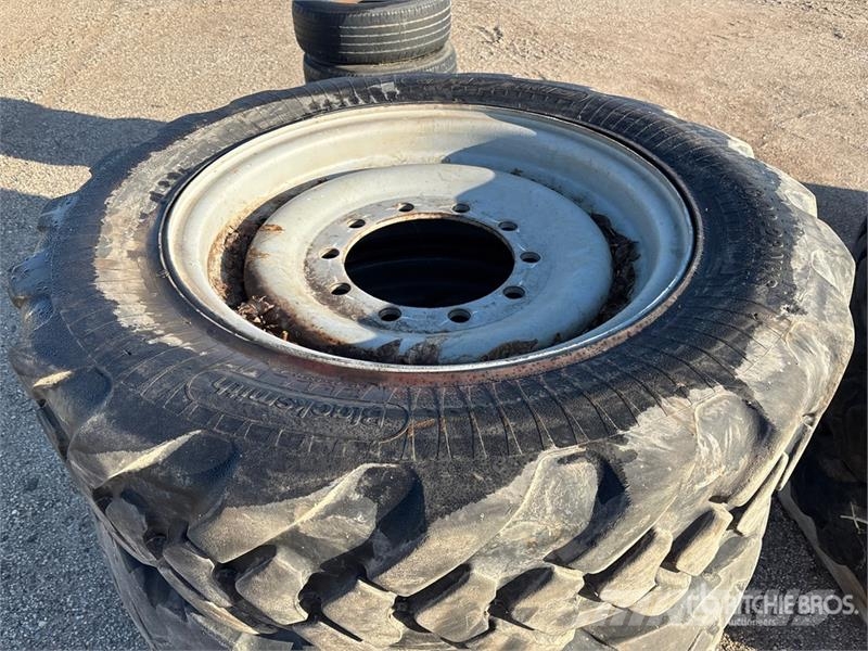  Quantity of (4) 13.00-28 Tires Tyres, wheels and rims