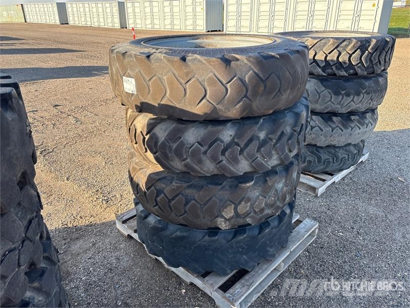  Quantity of (4) 13.00-28 Tires Tyres, wheels and rims