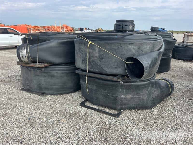Quantity of (4) 16 in Hose Other components
