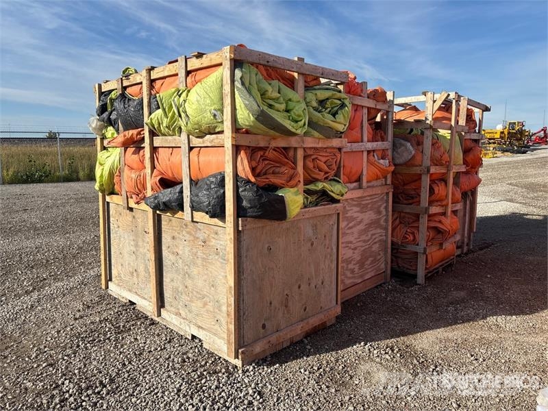 Quantity of (4) Boxes of of Tarps Gradbeništvo - drugo