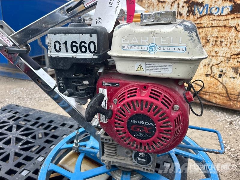 Quantity of (4) Concrete Power Trowels Outros Florestal