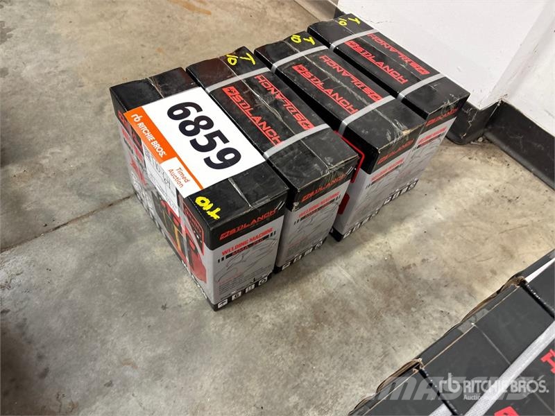 Quantity of (4) MIG-250 115 A MIG Electric Welder Máquinas de soldar